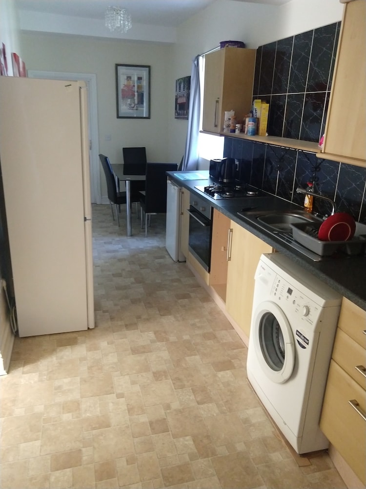 Derwent Apartment 1 view 5