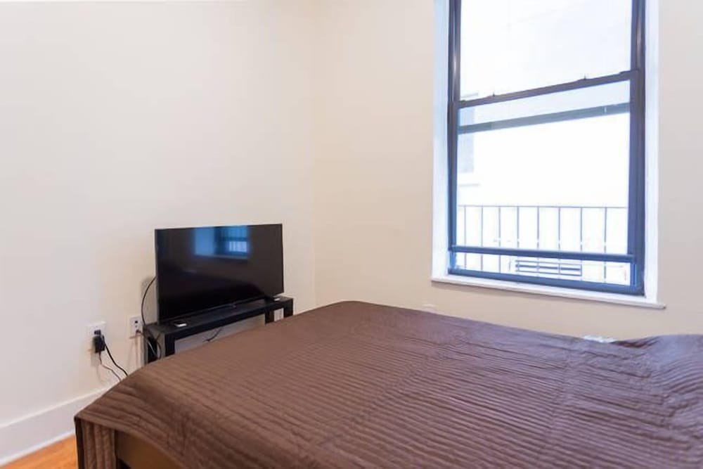 Beautiful 1 Bedroom Apartment