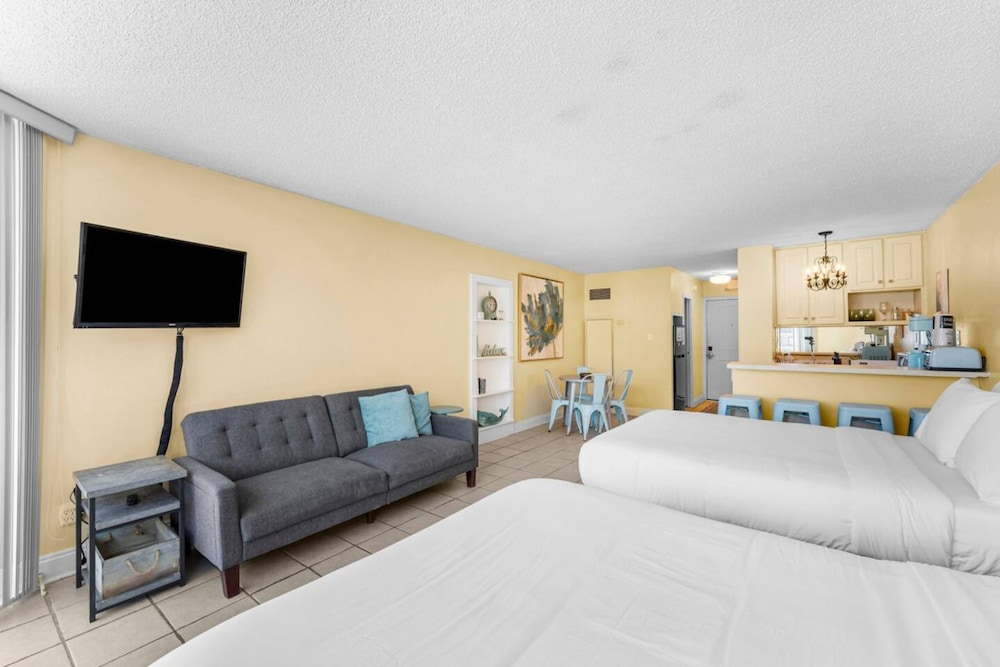 Top of the Gulf 507 Beach Front Resort Ocean View