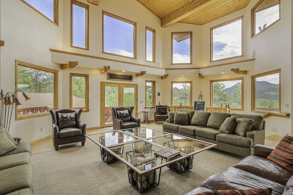 H7 at Hope Mountain -- 6-Bedroom Retreat Home at Allenspark Colorado 6 Home by RedAwning - Property Image 44