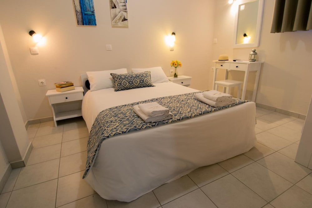 Unique Galini Oia - Adults Only