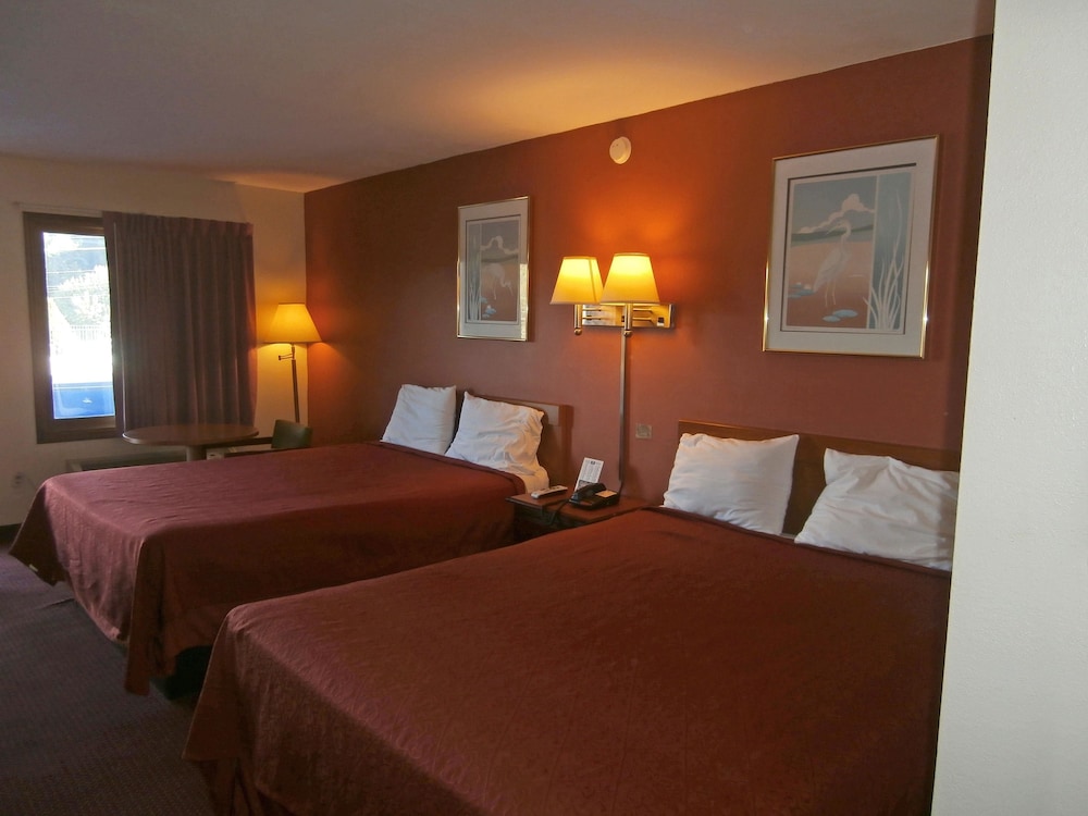 Rodeway Inn view 4