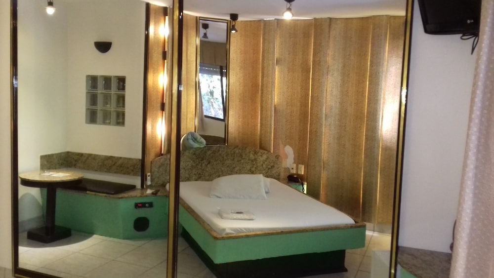 Motel dos Arcos