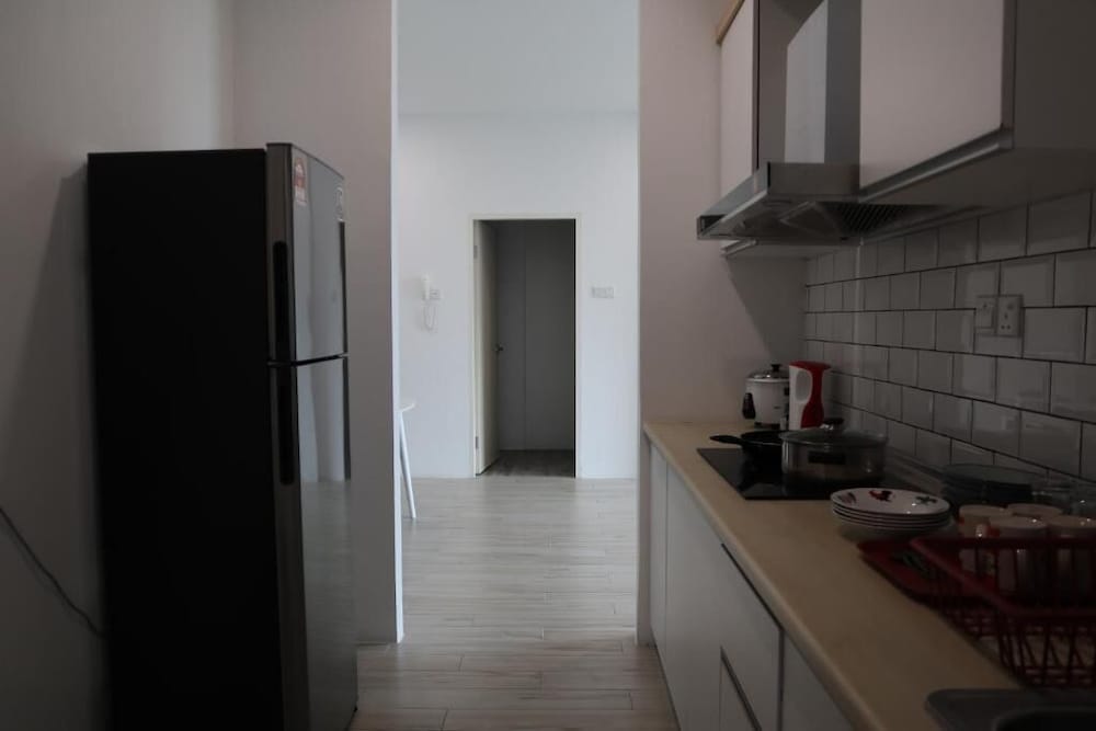 Zen66 Roxy Serviced Apartment