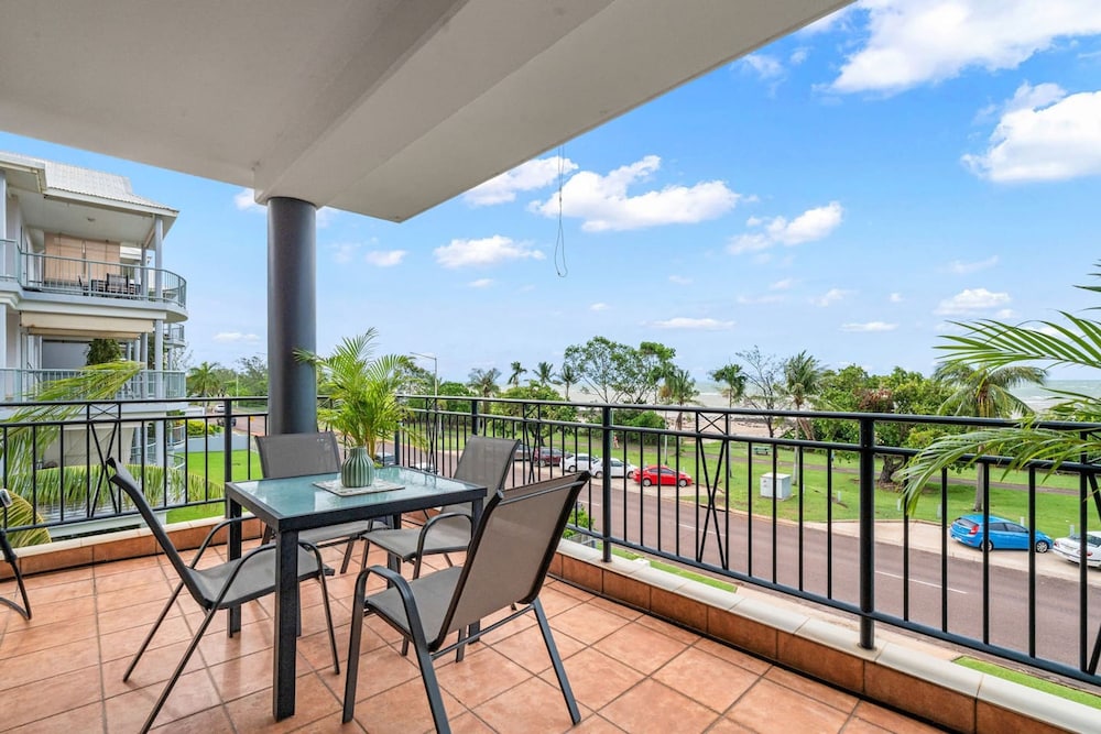 Zen Emerald Shore sea View - Balcony - Parking