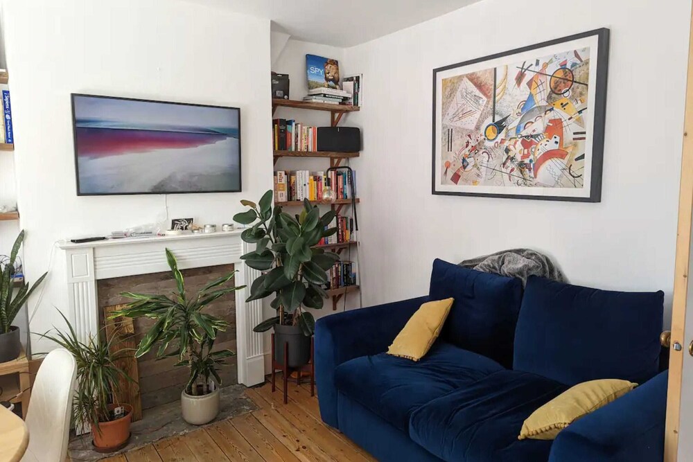 Stylish 2 Bedroom Apartment in Peckham