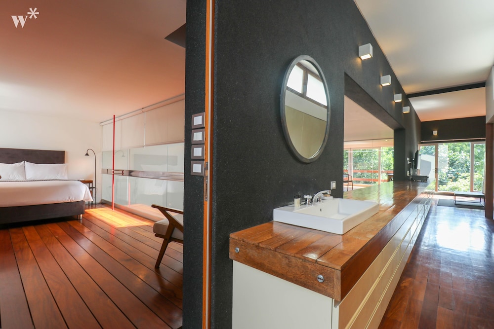 House in Miraflores by Wynwood House view 3