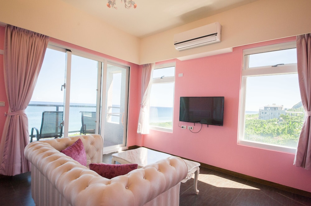 White Spray B&B