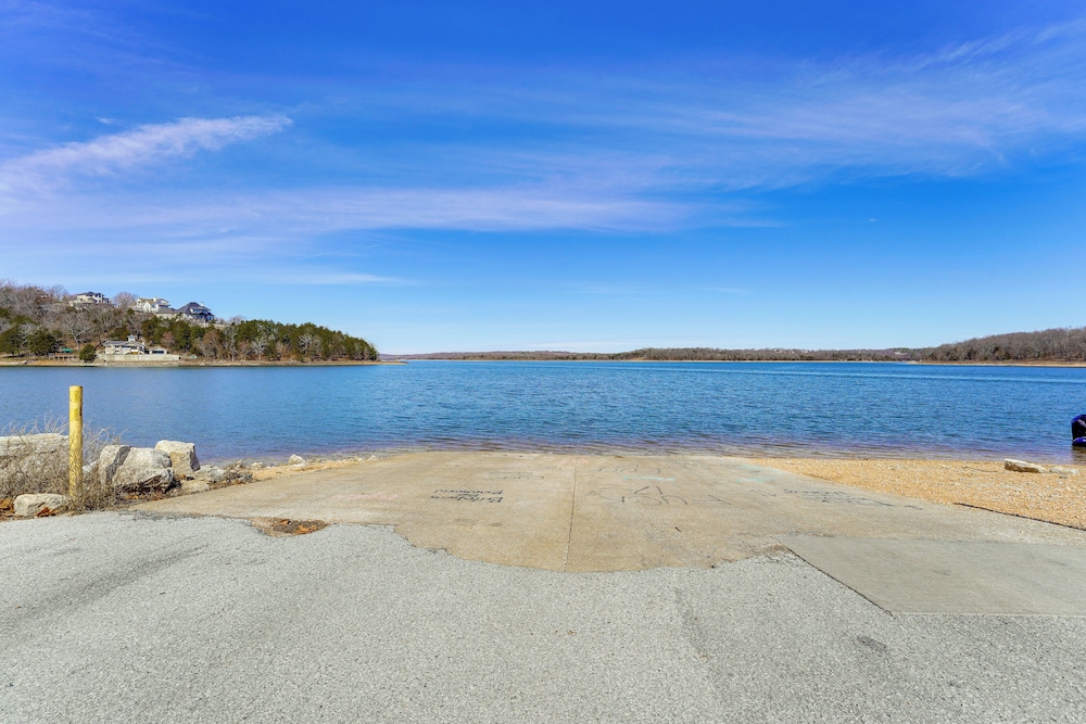 The Best Views on Beaver Lake! Home w/ Deck & BBQ