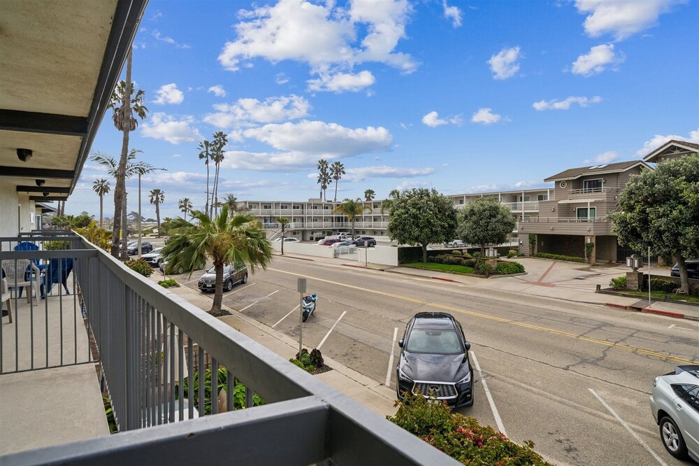 Beach Condo W/private Ocean View Balcony #237 1 Bedroom Condo by Sunset Shores Condominiums