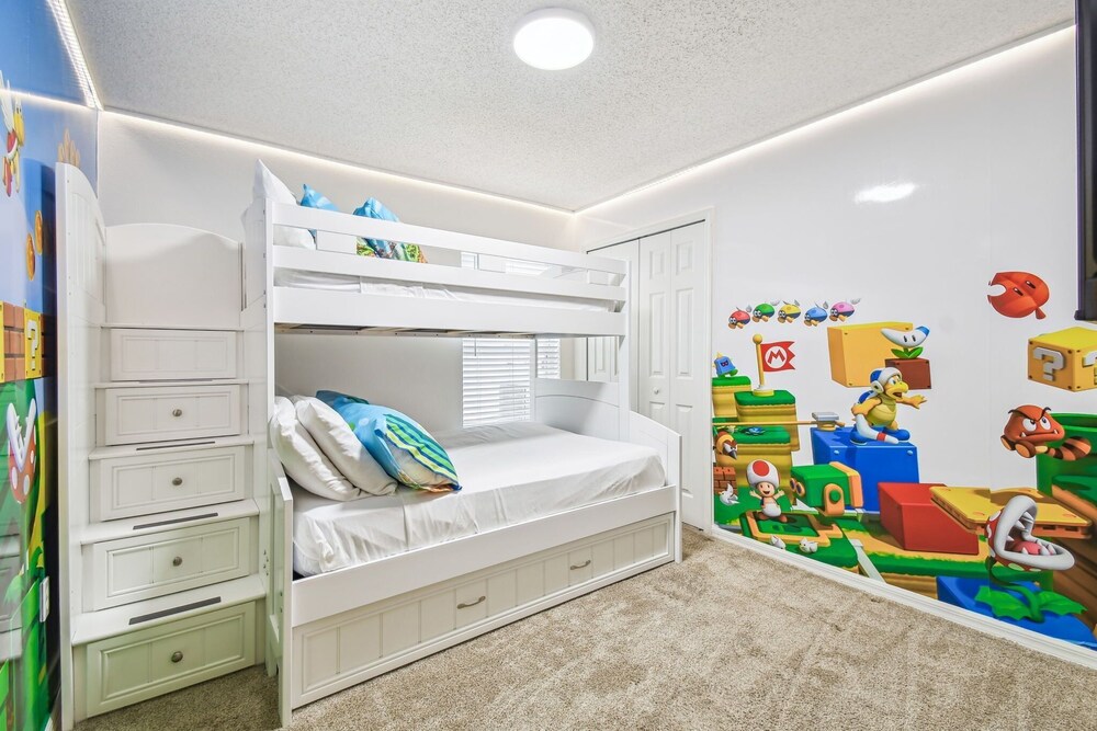 Home w/ Private Pool & Game Room - Near Disney!