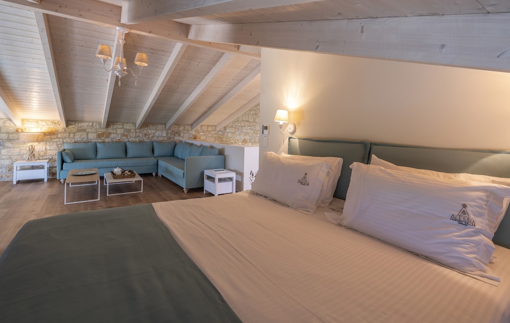 Alessia Luxury Villas view 4