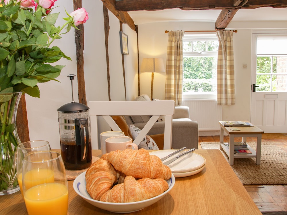 Wattle Cottage