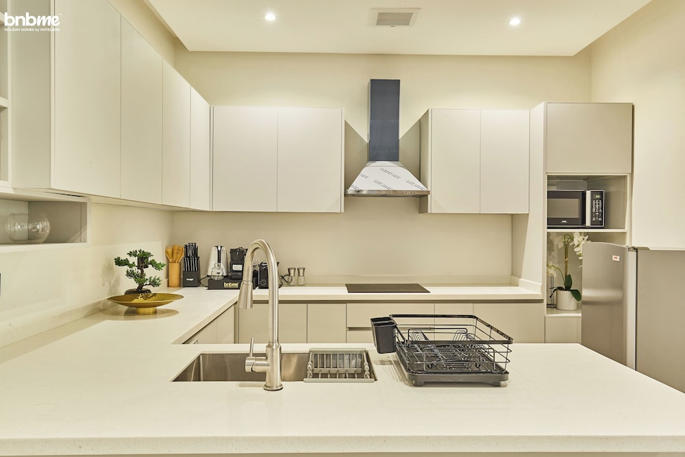 bnbmehomes-Top APT nr Kingdom Tower-B11