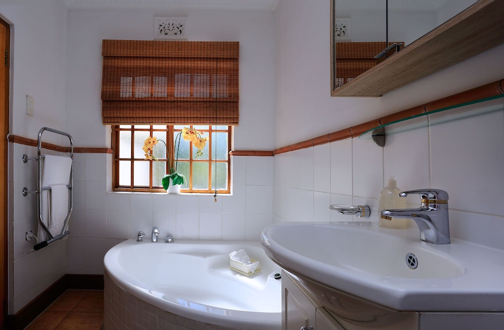 Orange Ville Guesthouse