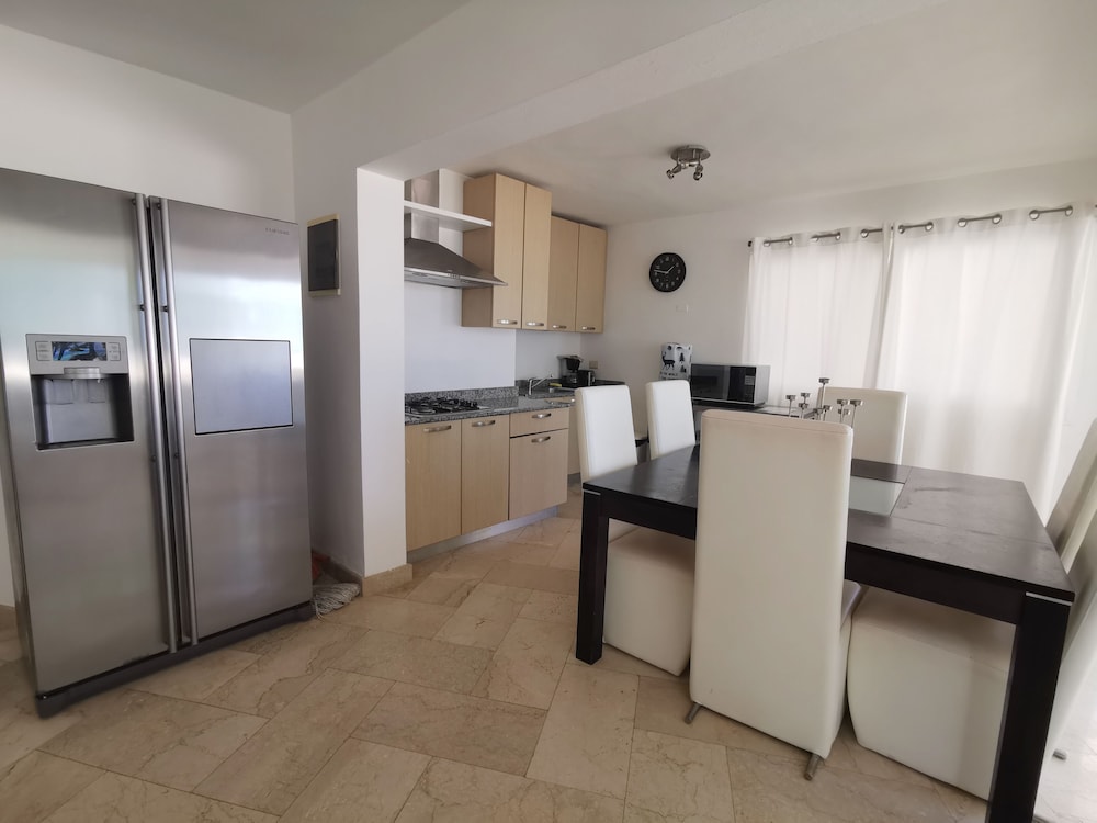 Los Corales Tropical Beach Resort & SPA