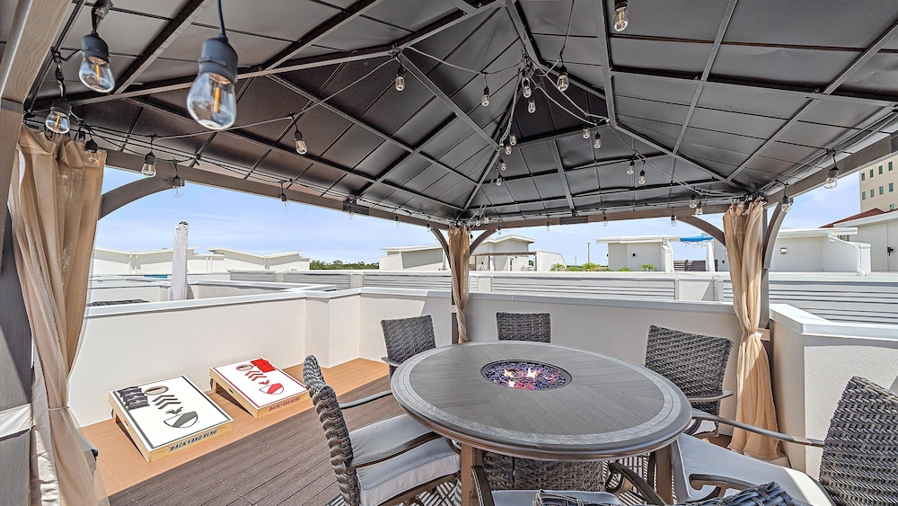 Bella Vista Uptown 4 Bedroom Townhouse view 3