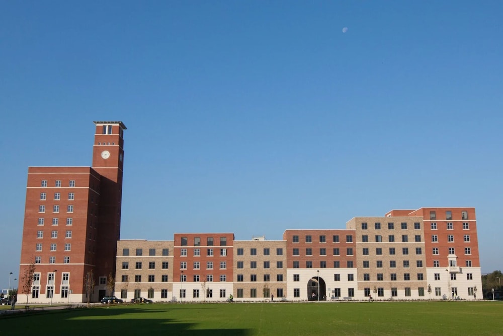 Bay Campus