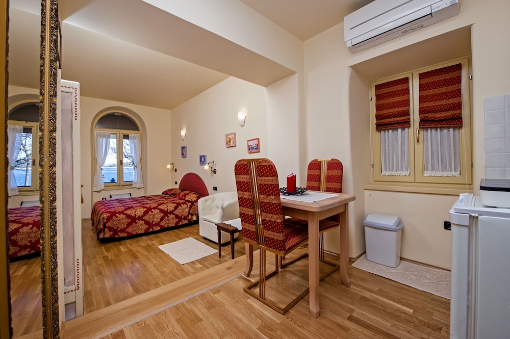 Studios Antica Porta Sul Mar