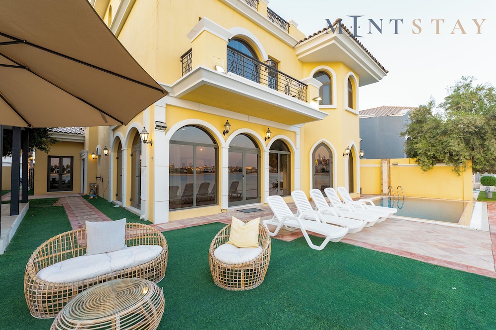 Signature Palm Villas - Mint Stay