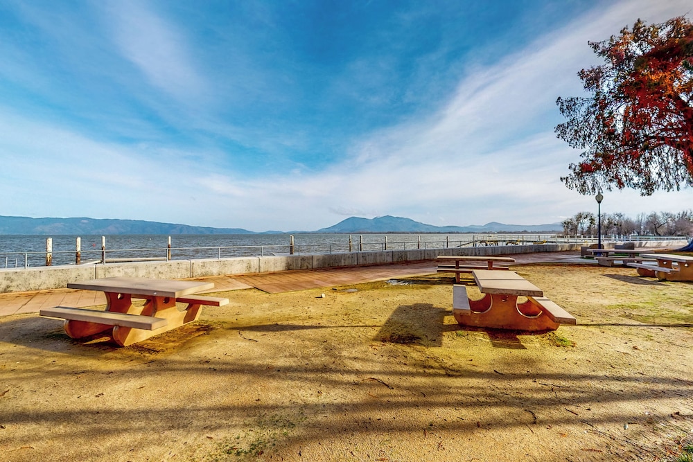 Forbestown Retreat: Easy Access to Clear Lake
