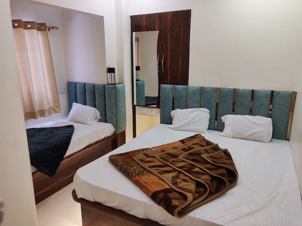 Hotel Aagman Palace - Near Mahakal Temple