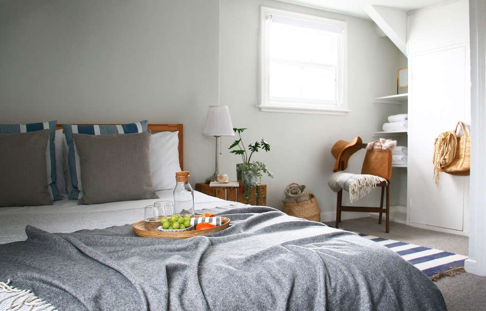 Beautiful 6-bed - Sleeps 12 - Stunning Views view 4