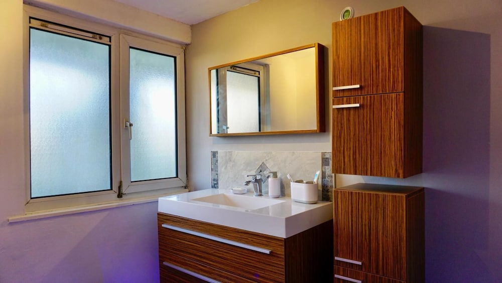 Stunning 1-bed Apartment in Bishop Auckland view 5