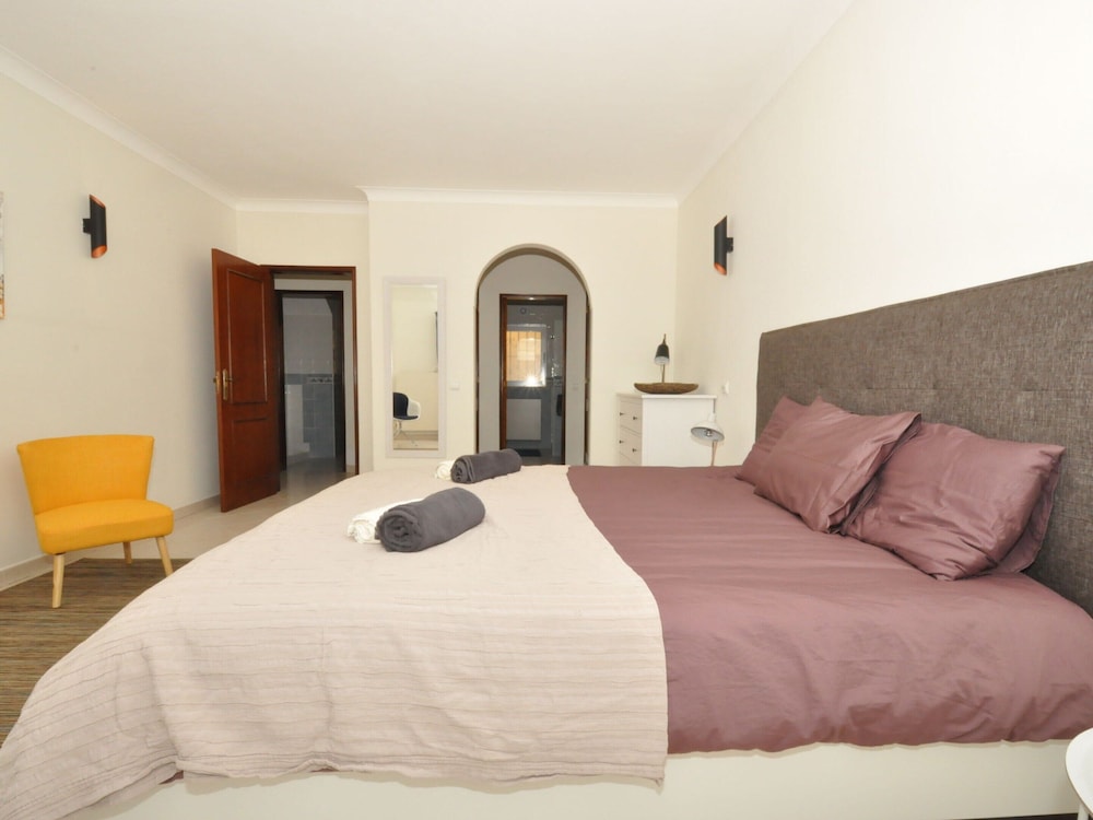 Villa With Views Like the Pool, Sea, Meia Praia view 5