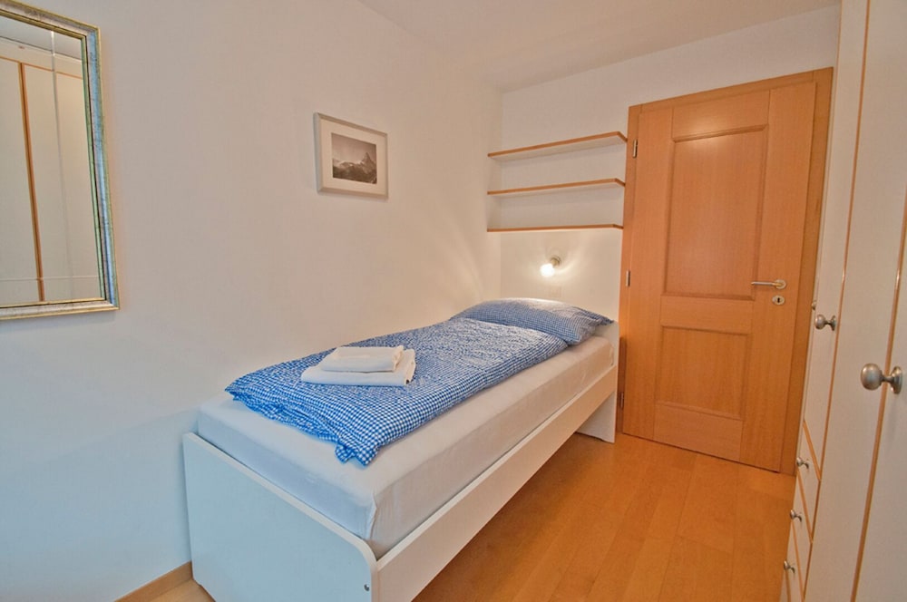 Apartment Lora
