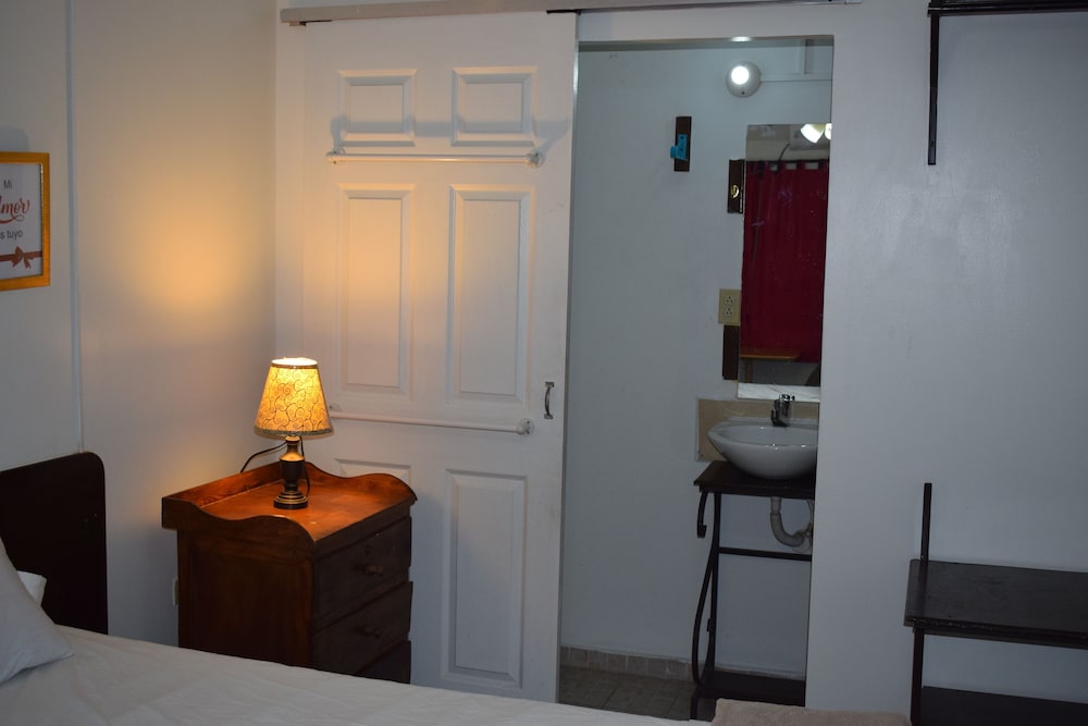 Orison Hostels Managua view 4