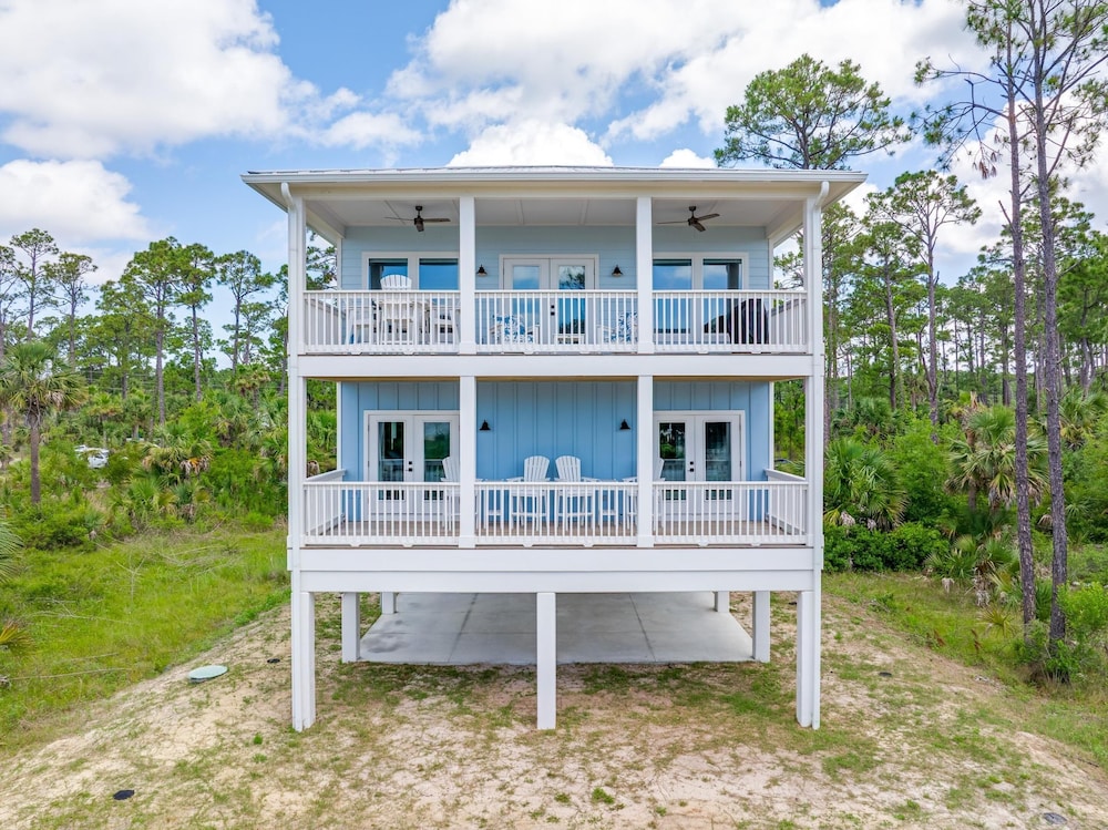 Beach House - Cottage at Indian Summer