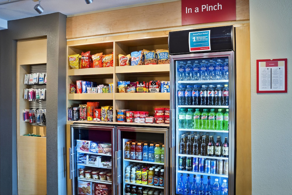 Dodge City Vacations - TownePlace Suites by Marriott Dodge City - Property Image 10