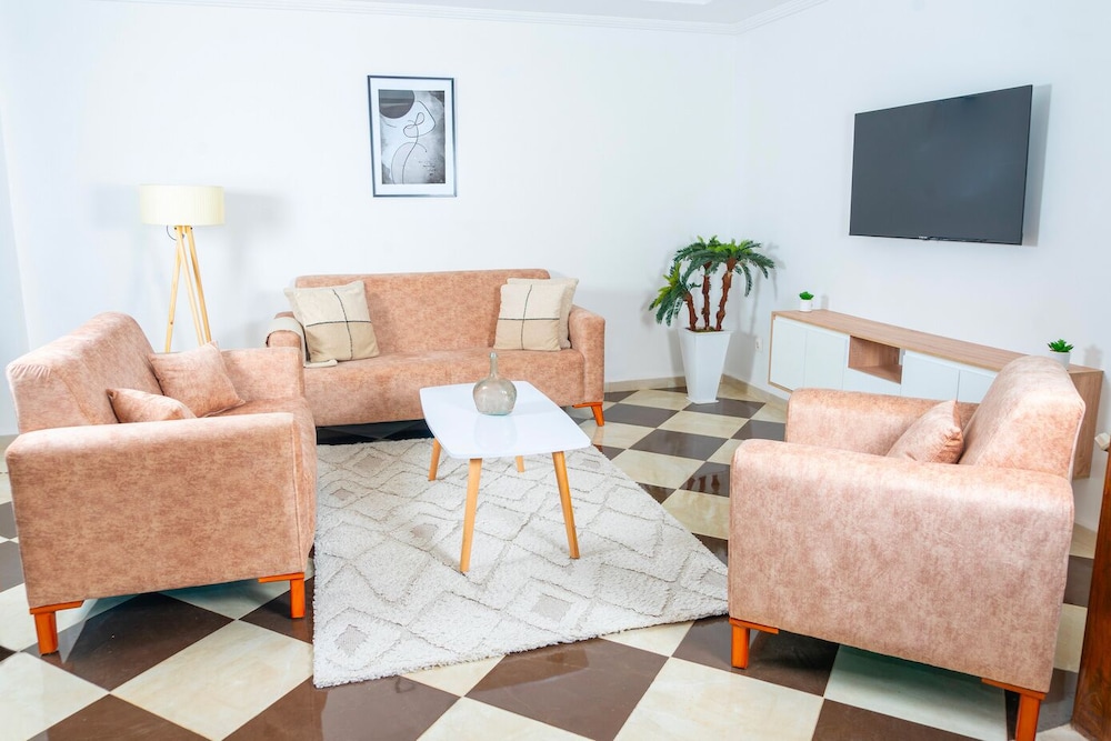 Luxueux Appartement à Bir Mourad Raïs