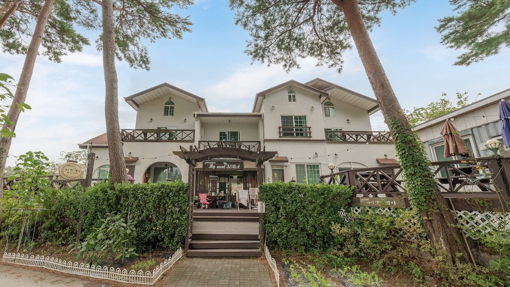 The Gangneung Foret Pension