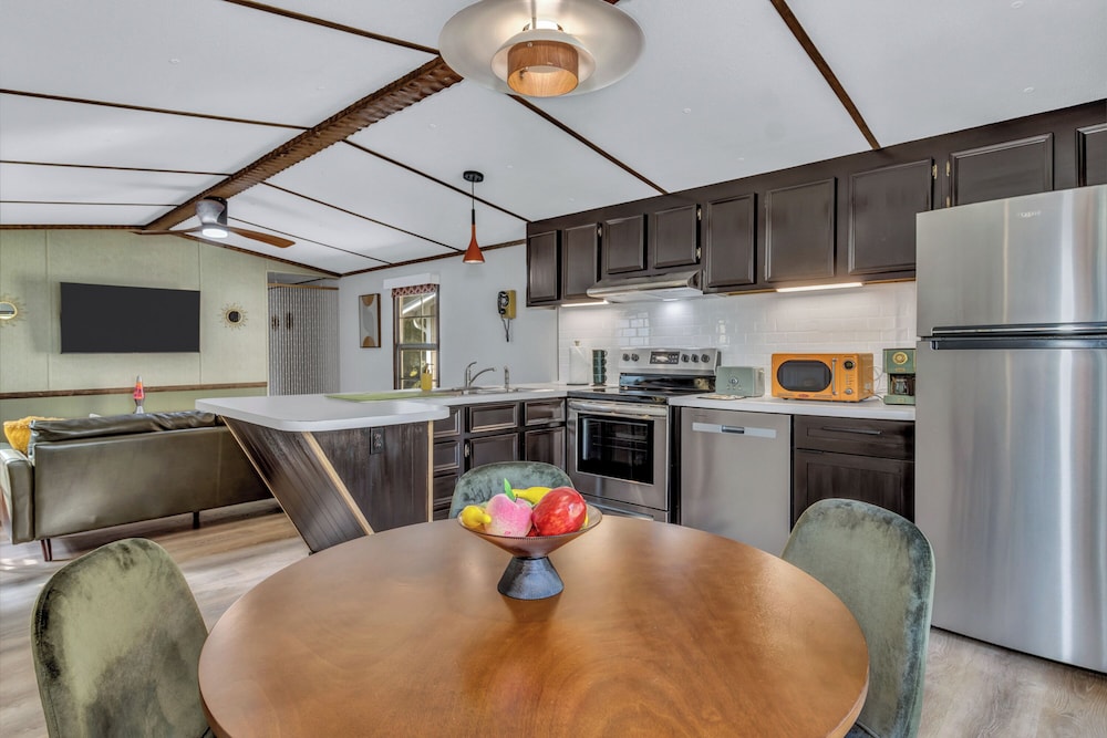 Groovy Guest House