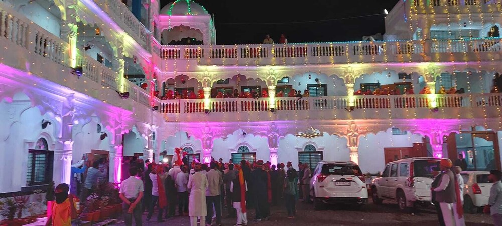 Hotel Karishma Palace Badnawar