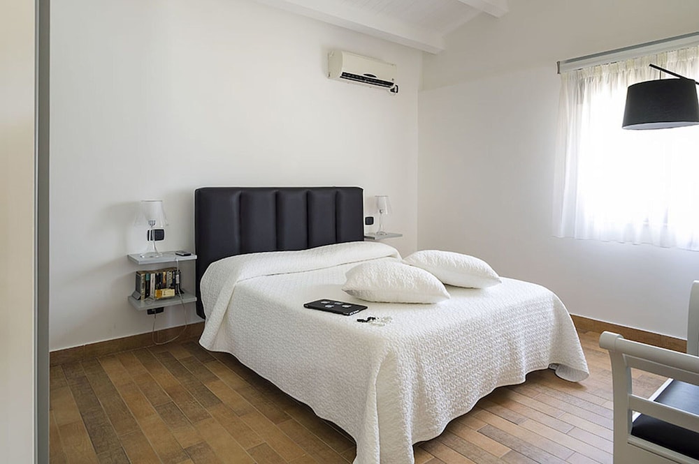 Villa in Agrigento Near Valley of the Temples
