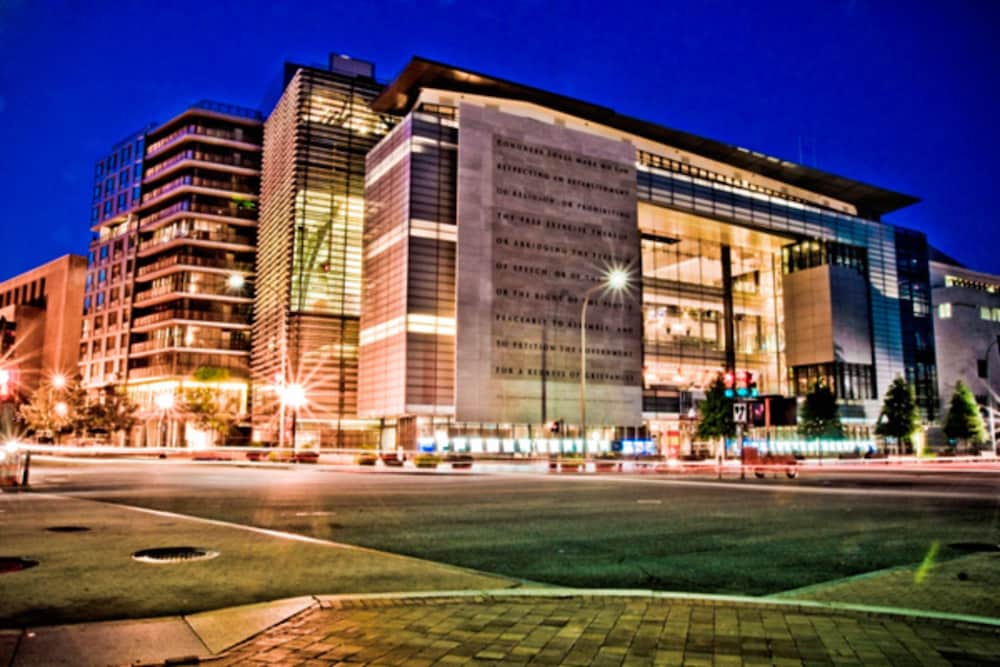 Bridgestreet at Newseum Residences