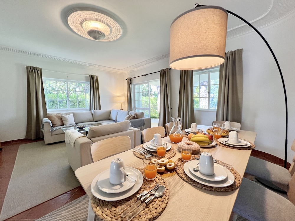 Vilamoura White House Villa by Homing