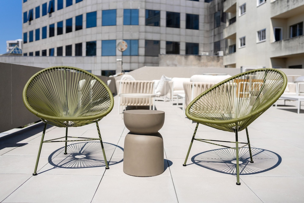 Bom Sucesso Executive Flat 5 4 by Feel Porto