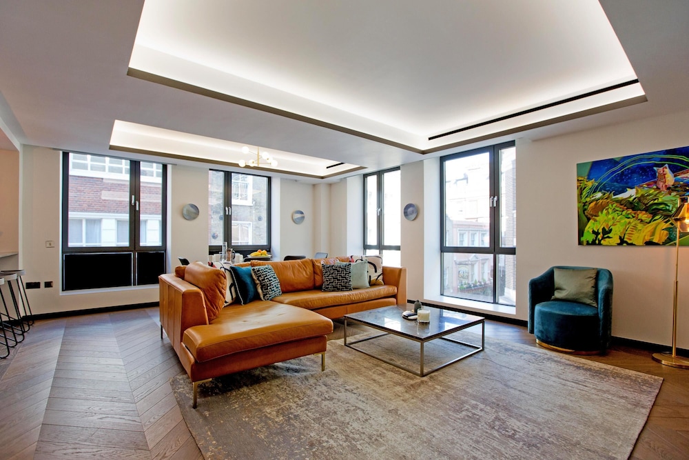 2-bed Superior Apt 208