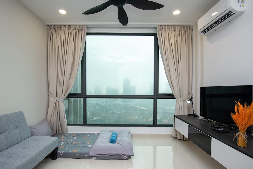 2BR Dual Key SKS Pav Ciq, JB Sentral, Free Parking
