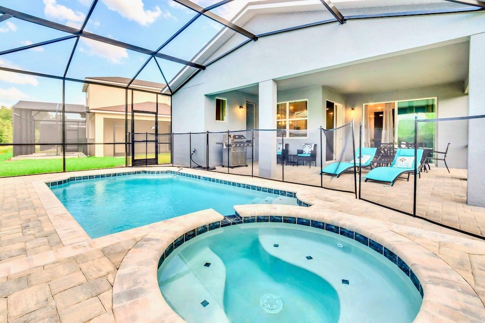 Solara 7BR Resort Home w Pool, Hot Tub & Games