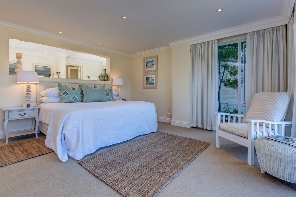 Amanzi Island Boutique Hotel