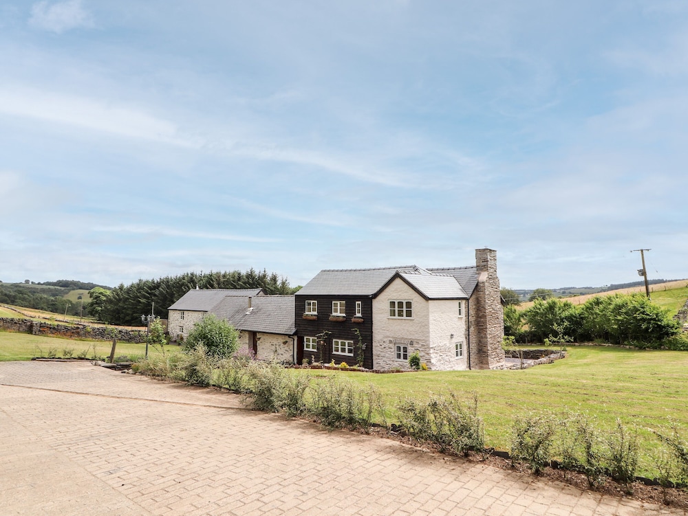 Llangollen Vacations - Pant Dafydd Goch - Property Image 1