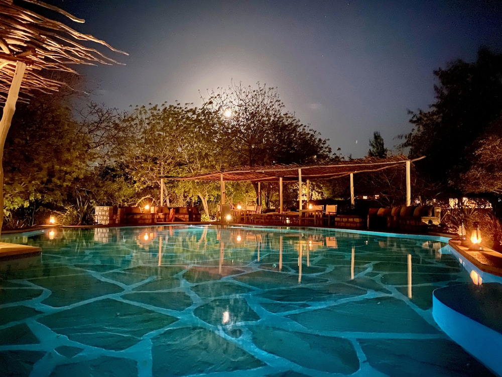 Rock and Sea Resort