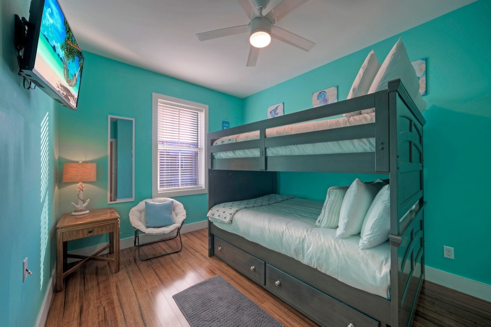 Villa La Isla Family Condo With Pool Near Corpus Christi s Best Beaches Dining