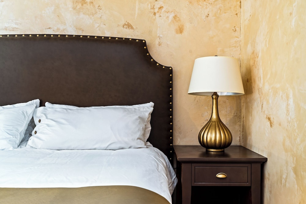 LUXX LODGE Glamping and Taos RV Park