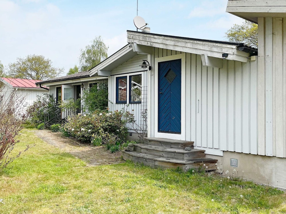 6 Person Holiday Home in Torhamn view 3
